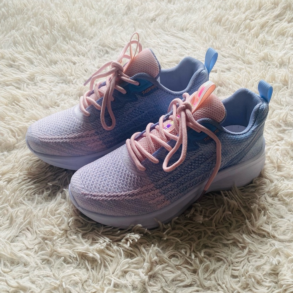 Girls Tennis Shoe